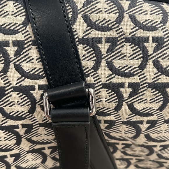 Salvatore Ferragamo Gancini quilted duffle carry on large bag shoulder bag - Picture 10 of 14